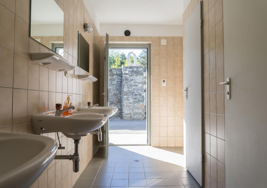 Hotel Ostello&Camping Riposo Losone Exterior foto