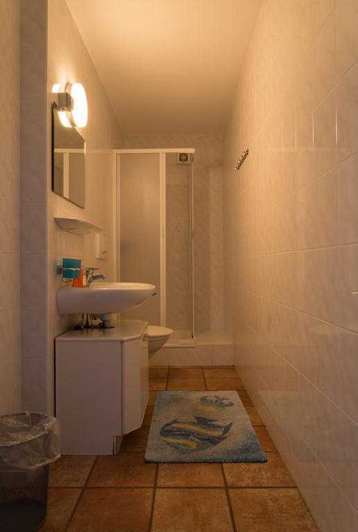 Hotel Ostello&Camping Riposo Losone Exterior foto